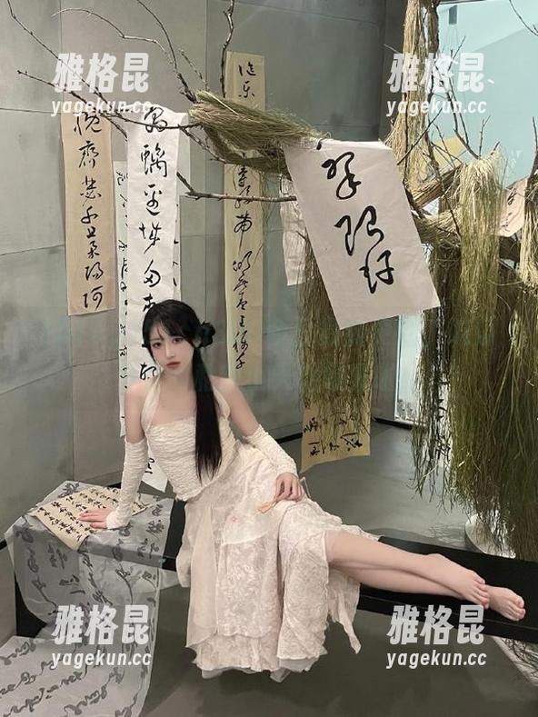 51cg300今日最新更新，吃瓜少女的私密小天地曝光啦！