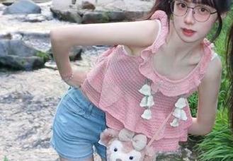 51吃瓜怎么下载视频？动漫游戏风格收藏操作步骤