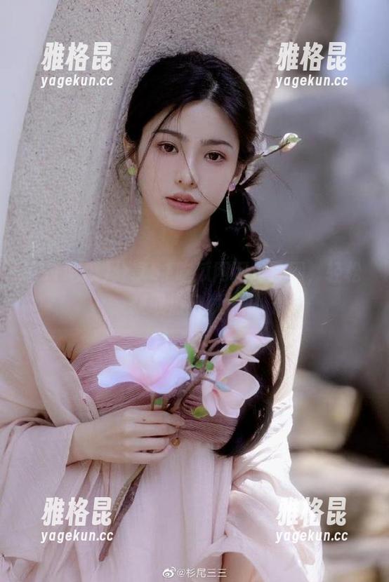 分享51吃瓜网网址官网，轻松获取热门娱乐瓜