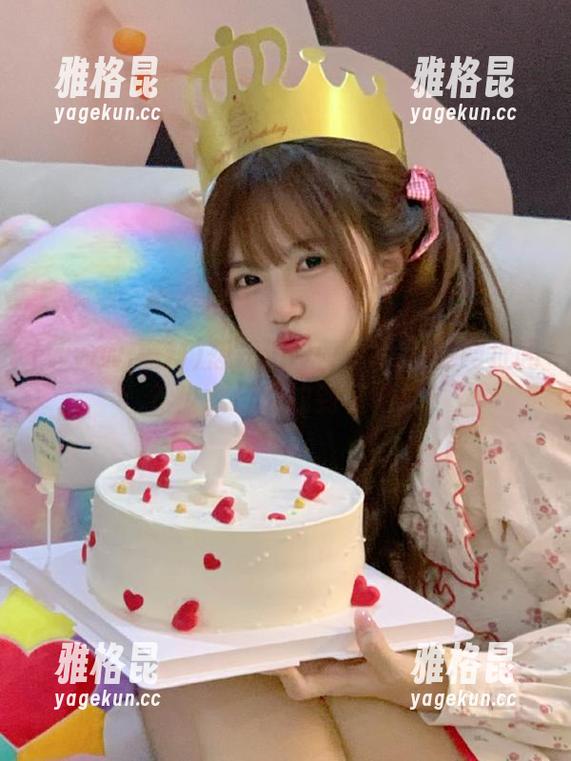 www.黑料 想知道www.黑料的网址吗?少女已经找到了地址
