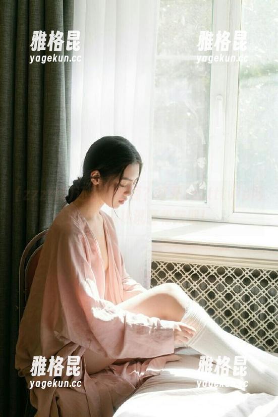 zzzttt 还在找资源?打开zzztttvip网址,吃瓜热讯轻松获取!