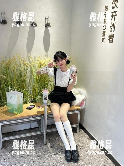 五一吃瓜群众 五一吃瓜群众今日吃瓜视频精彩不断,访问专属地址快来围观