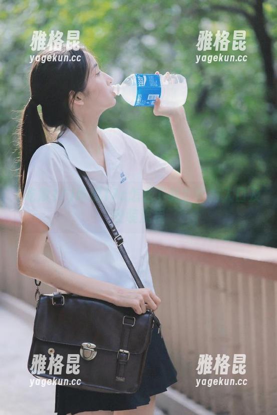 吃瓜17c怎么下载？官方入口及安装流程