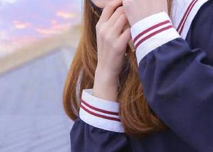 快快直达吃瓜网入口，少女带你开心观看瓜圈热事！