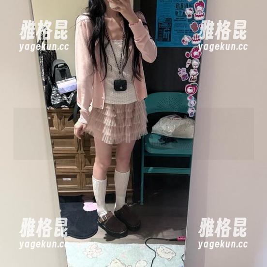 明星黑料 明星黑料连续发布,追踪明星最新负面新闻动态