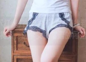 在黑料不打烊网找到超精彩视频，这个女生常逛的网站